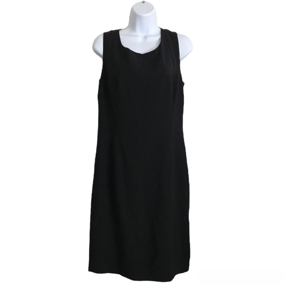 Talbots Classic Black Sheath Dress Sleeveless Size 10 “Excellent”
87% Wool